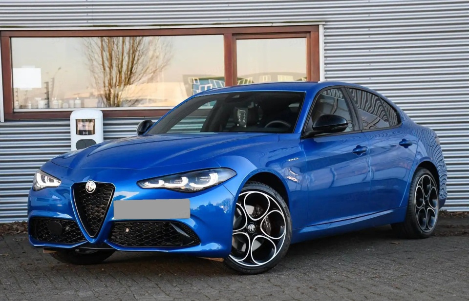 Alfa Romeo - Giulia MY24